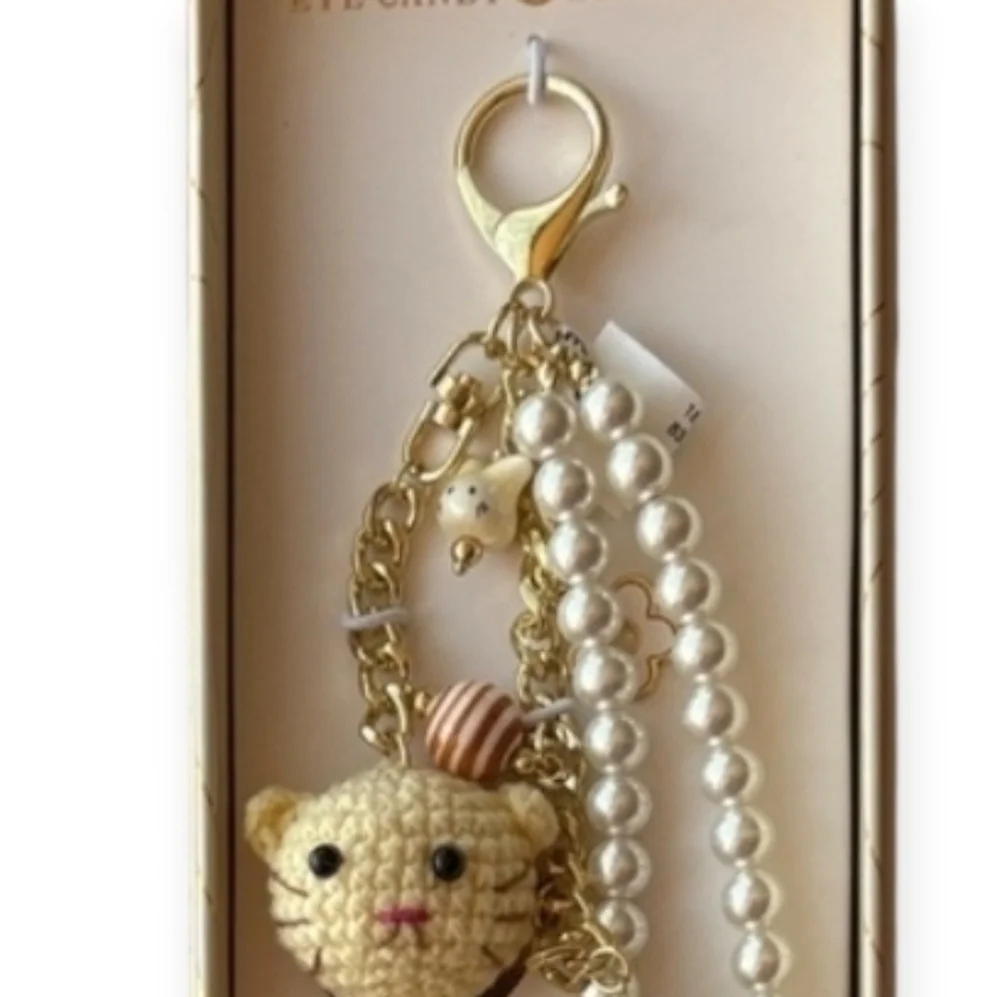 💛▪️Eye Candy▪️ Los Angeles Cat Faces Keychain with Pearls Bagcharm